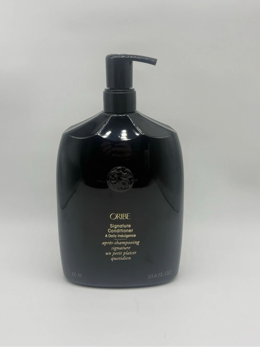 Oribe Signature Conditioner A Daily Indulgence with Pump 1 L/33.8 fl oz